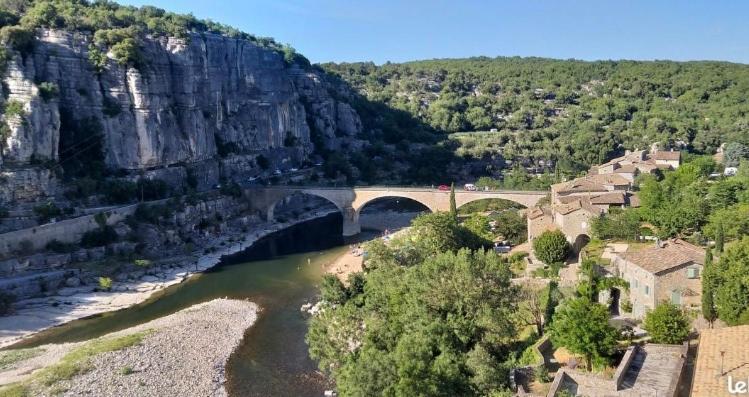 Apartment « les Rives De L'ardeche » Ucel